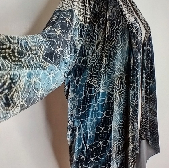 JOHNNY WAS RAYON SILK BLEND KIMONO STYLE JACKET - Picture 6 of 11